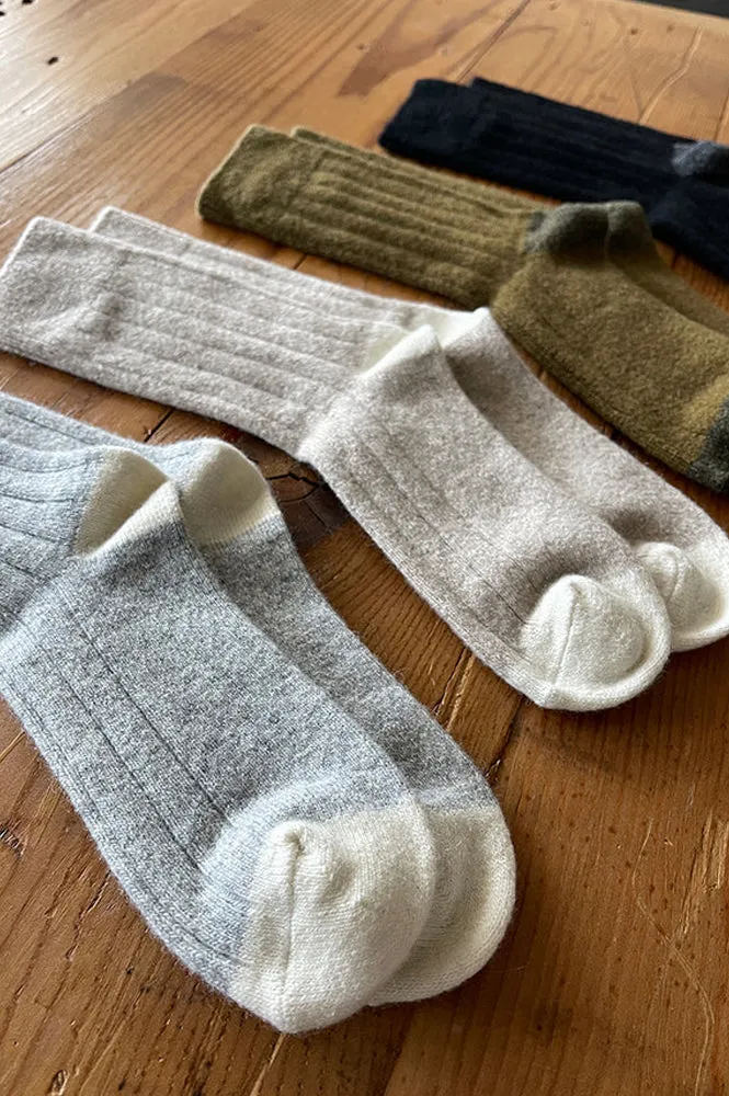 Le Bon Shoppe Cashmere Fawn Socks