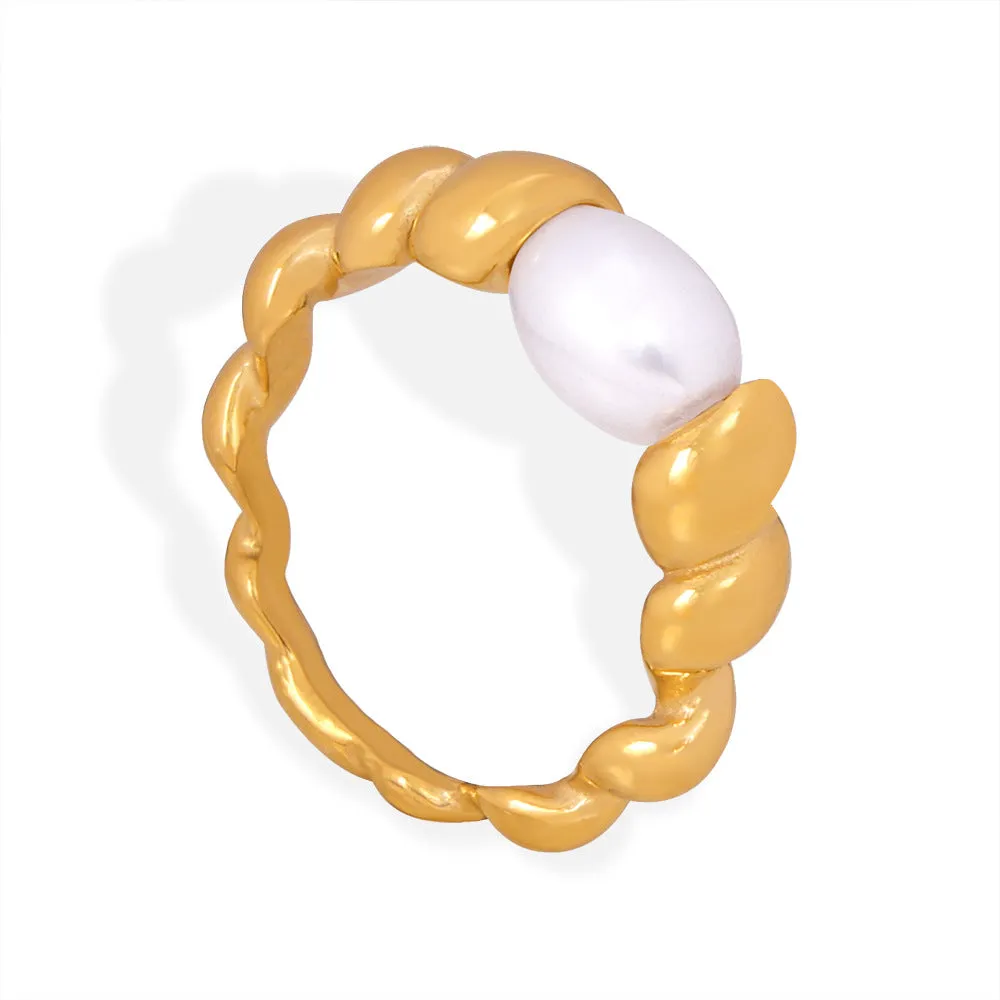 Luxurious Gold-Plated Freshwater Pearl Ring for Women